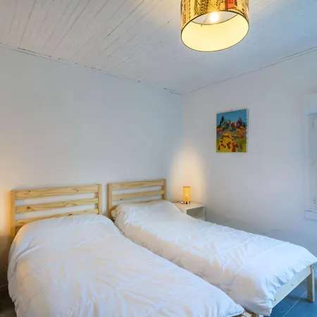 - A Deux Pas Du Maison Avec Jardin Pour 6 Personnes *
