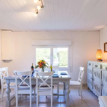 - A Deux Pas Du Maison Avec Jardin Pour 6 Personnes Villa *