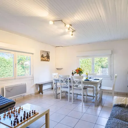 - A Deux Pas Du Maison Avec Jardin Pour 6 Personnes
