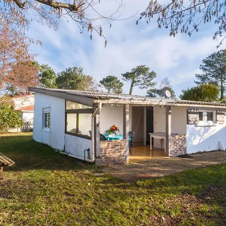 - A Deux Pas Du Maison Avec Jardin Pour 6 Personnes Villa *